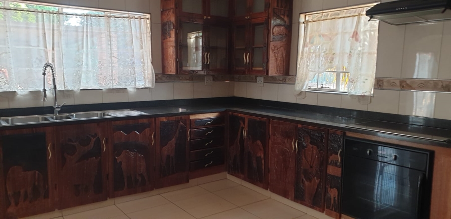 4 Bedroom Property for Sale in Parktown Estate Gauteng