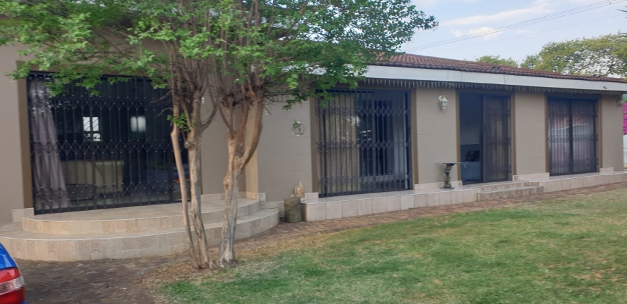 3 Bedroom Property for Sale in Villieria Gauteng