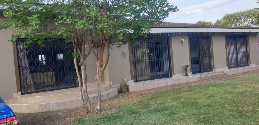 3 Bedroom Property for Sale in Villieria Gauteng