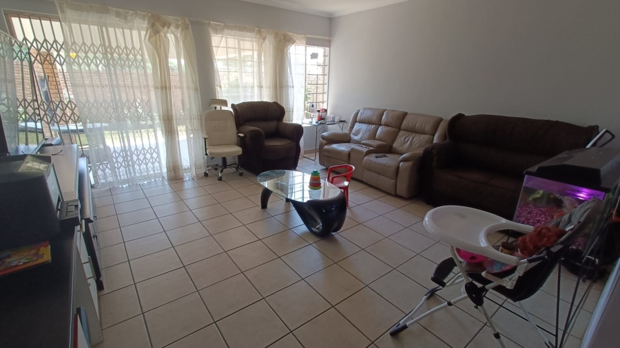 3 Bedroom Property for Sale in Annlin Gauteng