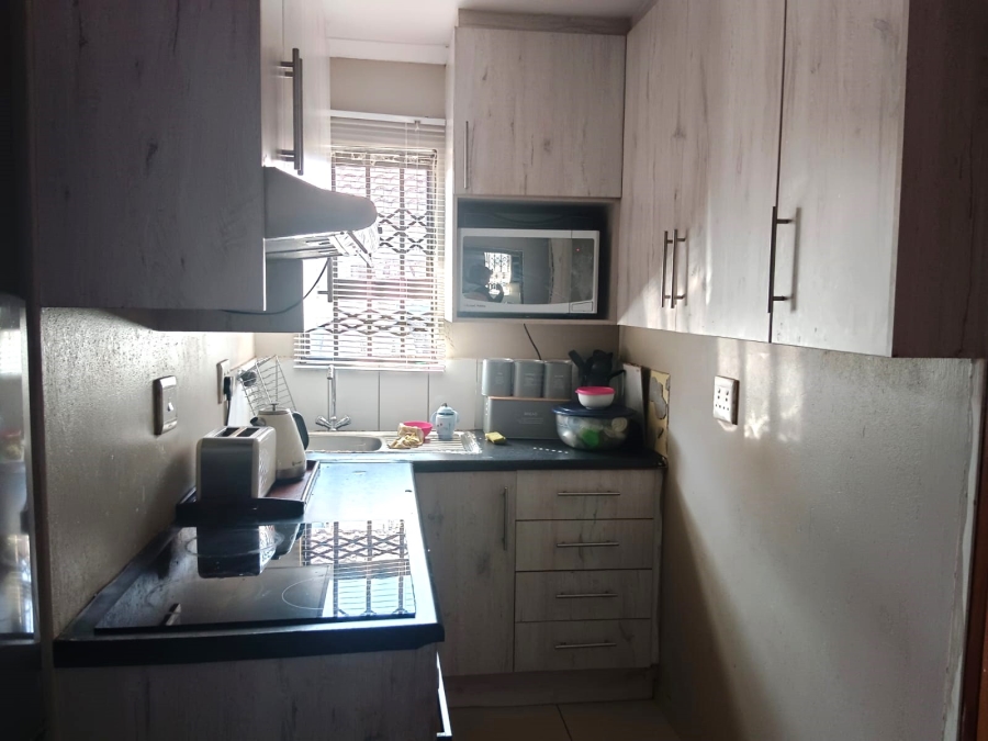 3 Bedroom Property for Sale in Windmill Park Gauteng