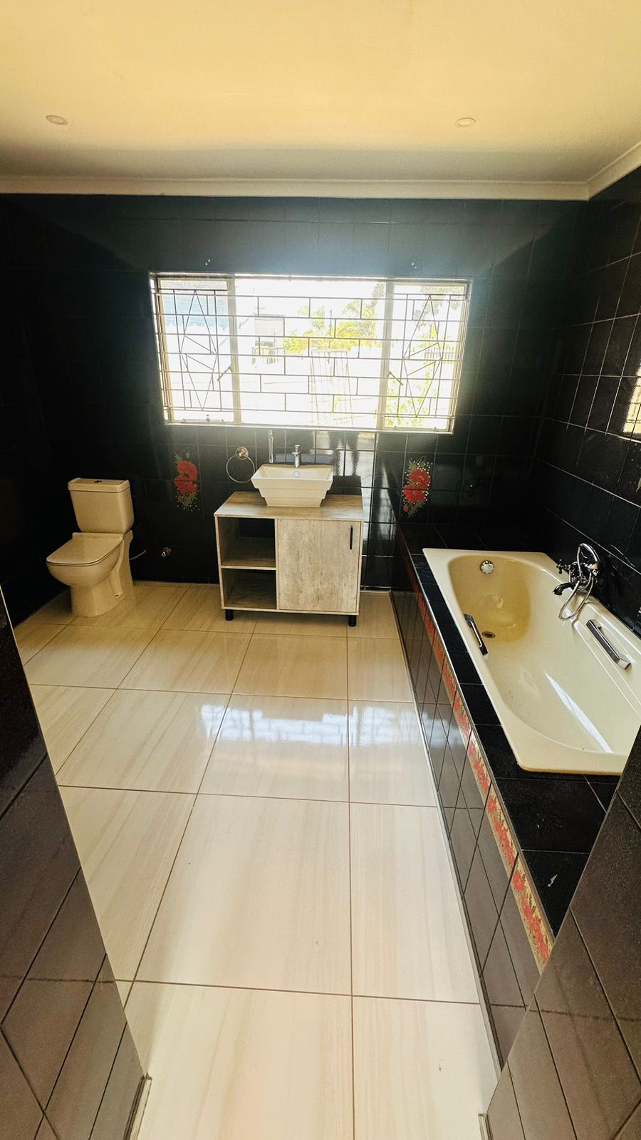 3 Bedroom Property for Sale in Bonaero Park Gauteng