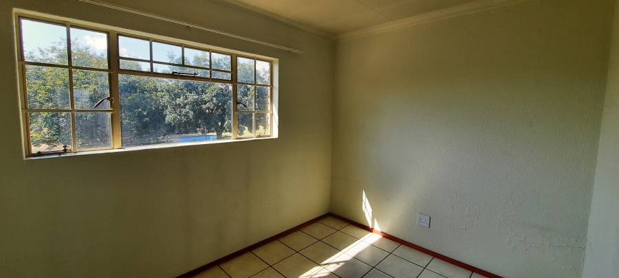 To Let 2 Bedroom Property for Rent in Farrar Park Gauteng