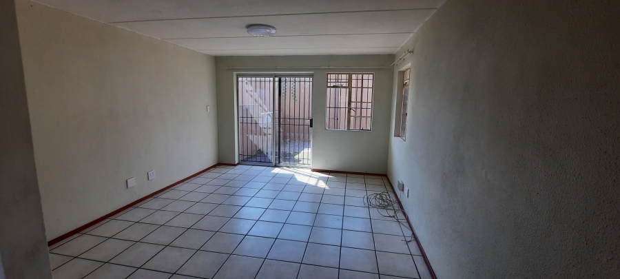 To Let 2 Bedroom Property for Rent in Farrar Park Gauteng