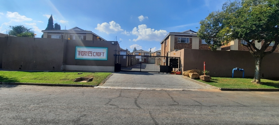 To Let 2 Bedroom Property for Rent in Farrar Park Gauteng