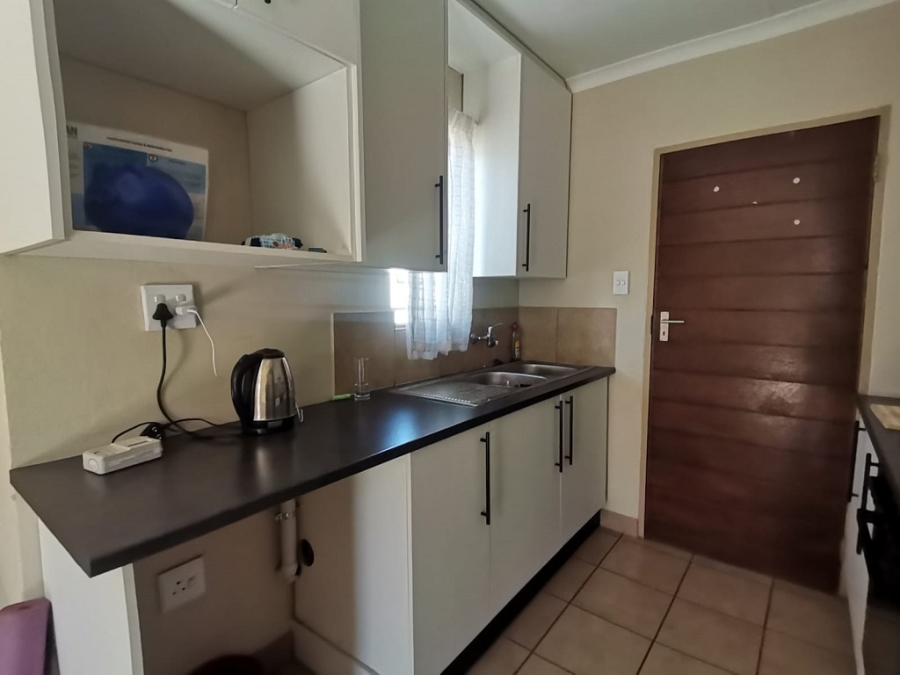 3 Bedroom Property for Sale in Palm Ridge Gauteng