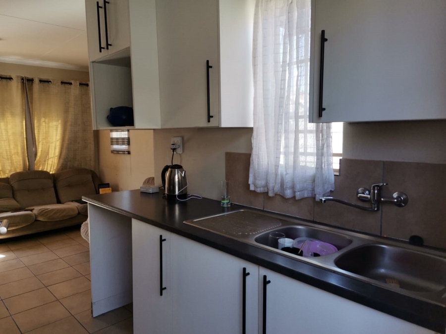 3 Bedroom Property for Sale in Palm Ridge Gauteng