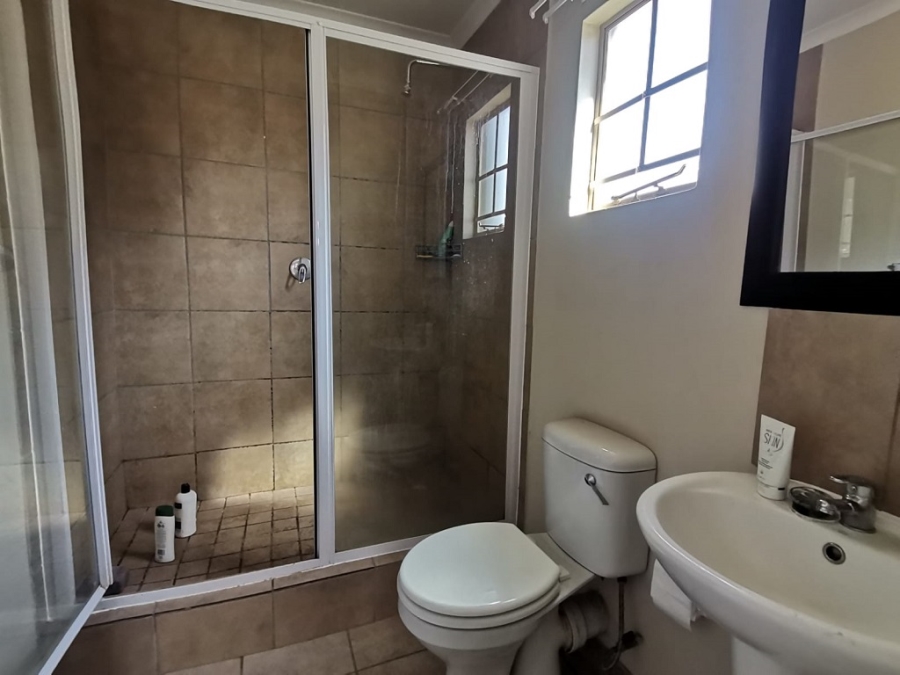 3 Bedroom Property for Sale in Palm Ridge Gauteng