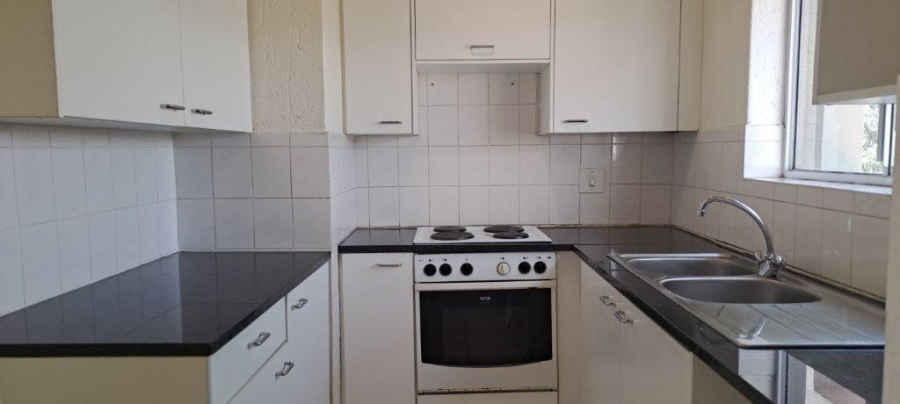 To Let 2 Bedroom Property for Rent in Glensan Gauteng