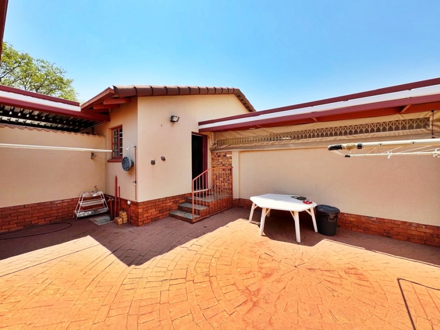 3 Bedroom Property for Sale in Wierda Park Gauteng