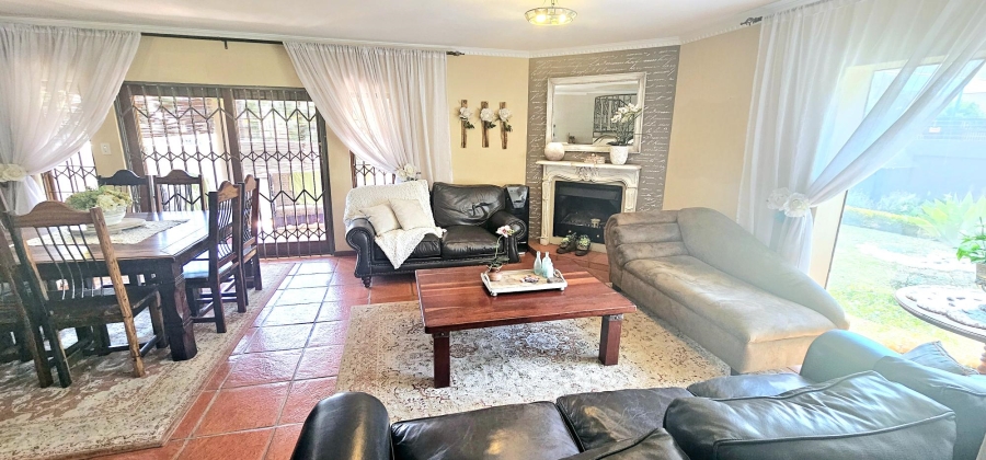 3 Bedroom Property for Sale in Eldoraigne Gauteng