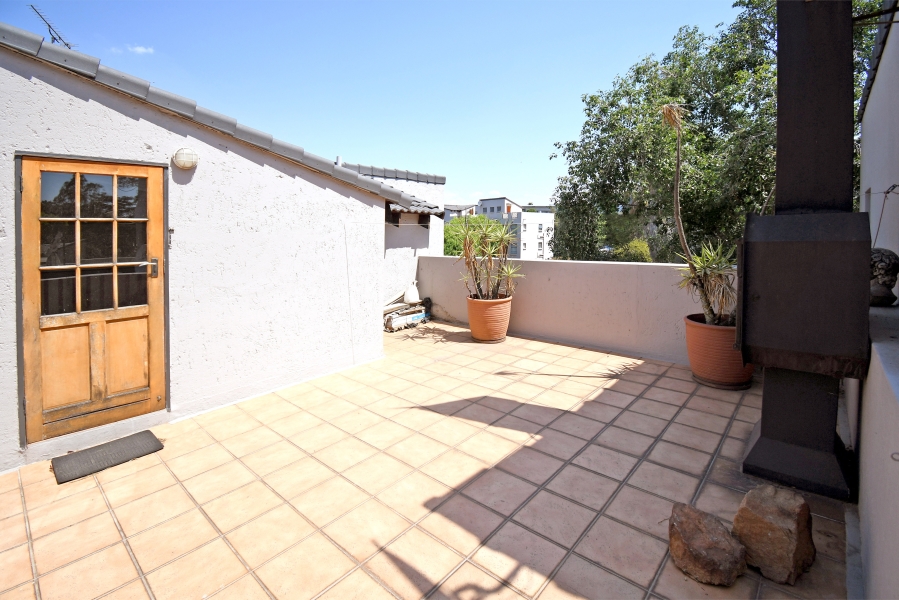 2 Bedroom Property for Sale in Morningside Gauteng