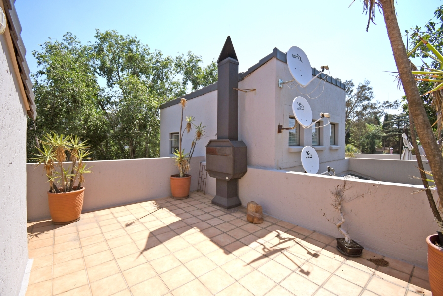 2 Bedroom Property for Sale in Morningside Gauteng