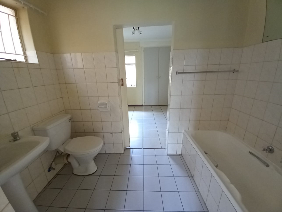 2 Bedroom Property for Sale in Bonaero Park Gauteng