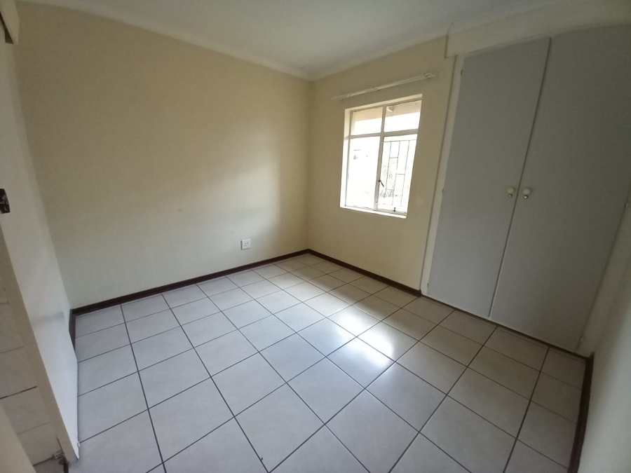 2 Bedroom Property for Sale in Bonaero Park Gauteng