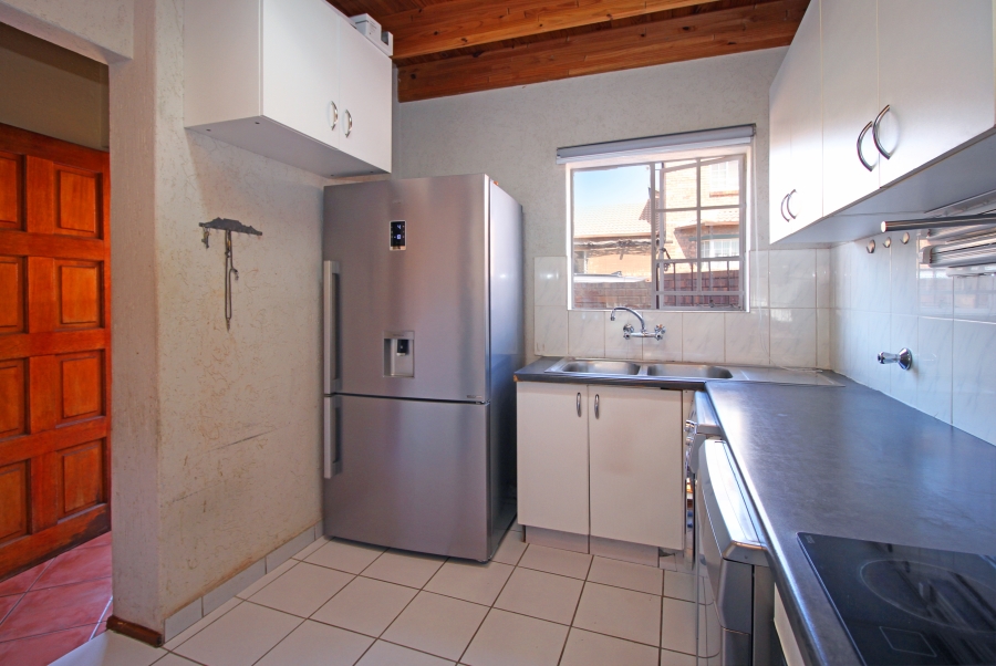 3 Bedroom Property for Sale in Weltevreden Park Gauteng