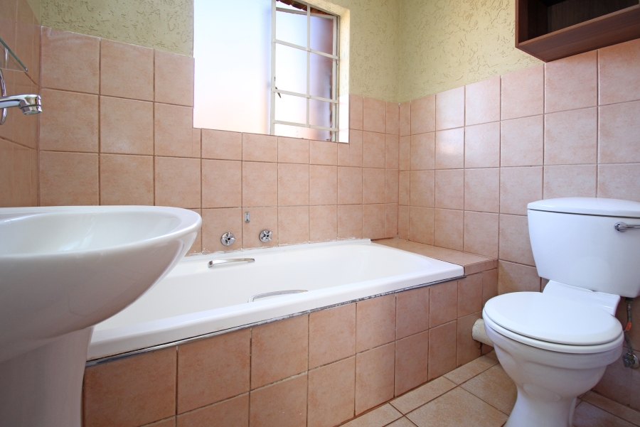 3 Bedroom Property for Sale in Weltevreden Park Gauteng