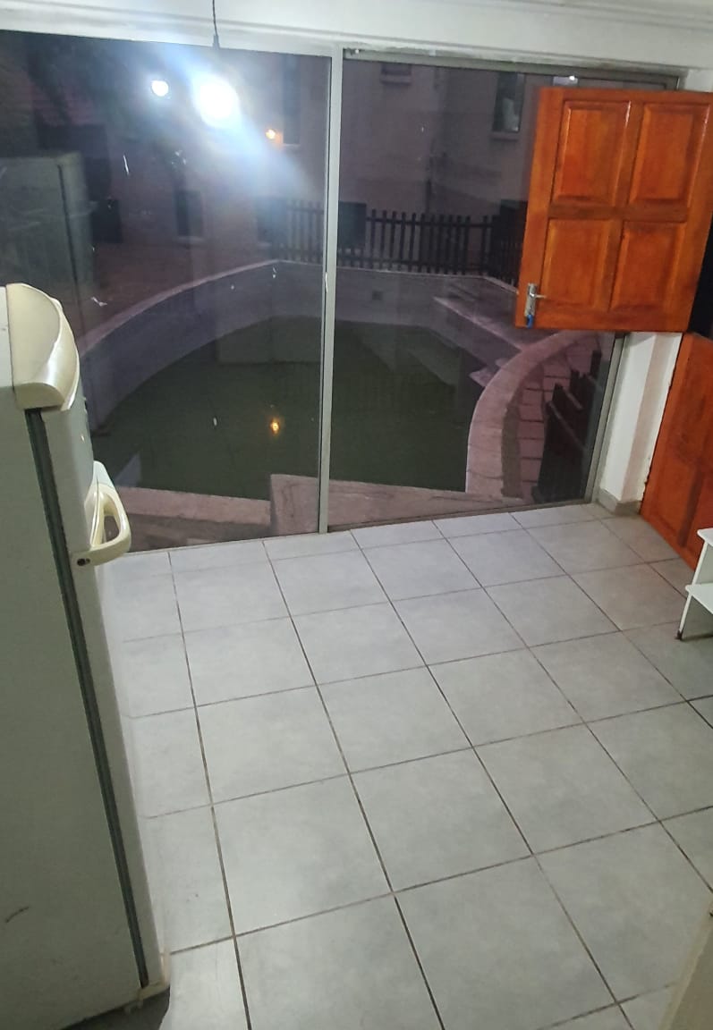 To Let 1 Bedroom Property for Rent in Blairgowrie Gauteng