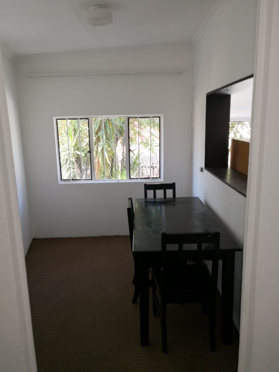 To Let 1 Bedroom Property for Rent in Blairgowrie Gauteng