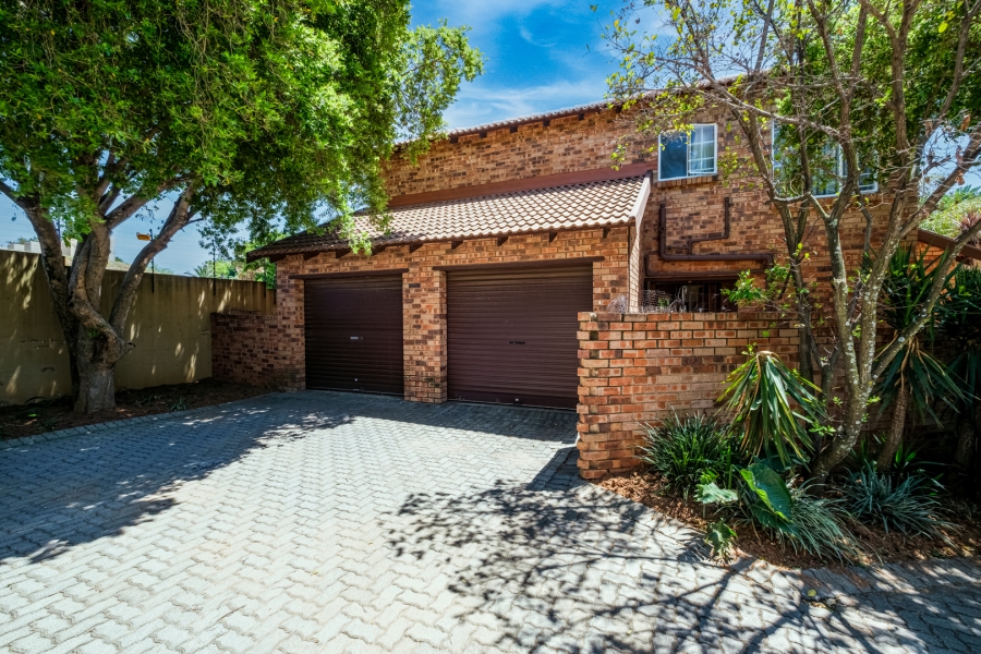 3 Bedroom Property for Sale in Sundowner Gauteng