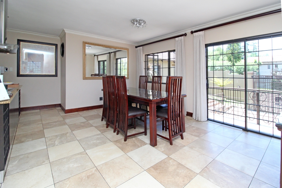 To Let 4 Bedroom Property for Rent in Victory Park Gauteng