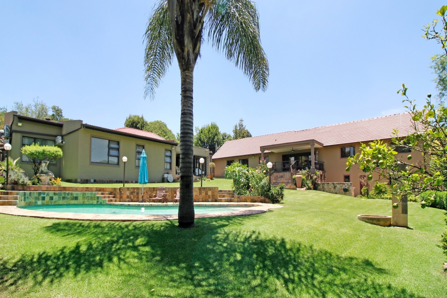 To Let 4 Bedroom Property for Rent in Victory Park Gauteng