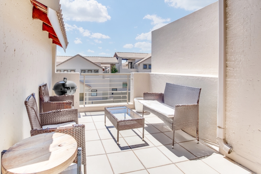 1 Bedroom Property for Sale in Bryanston Gauteng