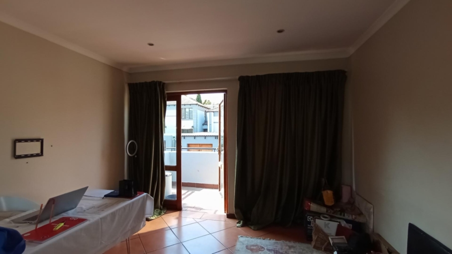 2 Bedroom Property for Sale in Lyme Park Gauteng