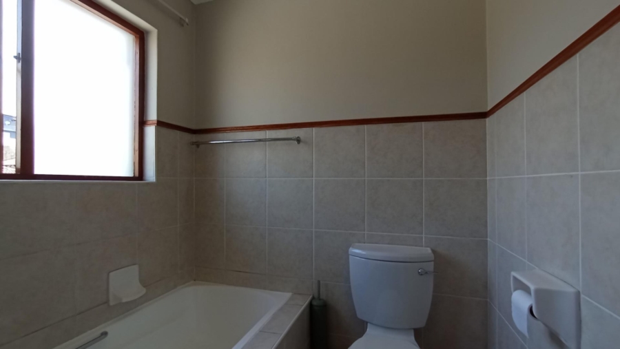 2 Bedroom Property for Sale in Lyme Park Gauteng