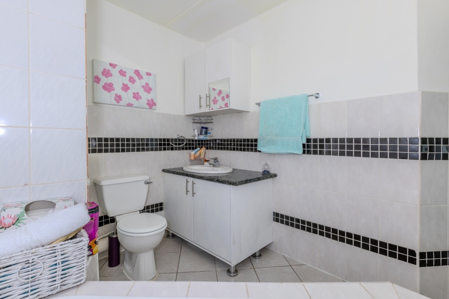 2 Bedroom Property for Sale in Boskruin Gauteng