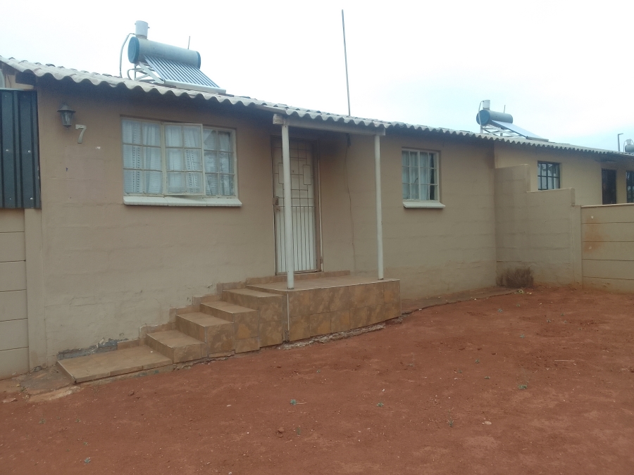 To Let 2 Bedroom Property for Rent in Lenasia Ext 10 Gauteng