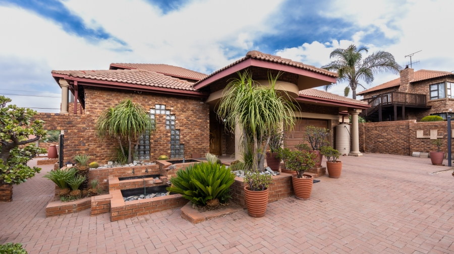 4 Bedroom Property for Sale in Highveld Gauteng