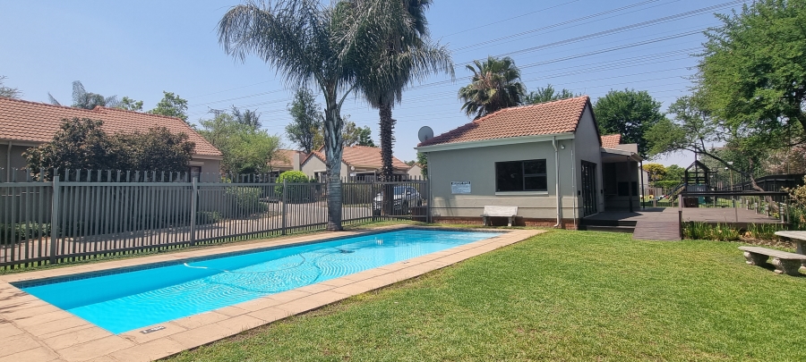 2 Bedroom Property for Sale in Fourways Gauteng