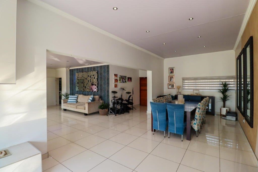 To Let 3 Bedroom Property for Rent in Highway Gardens Gauteng