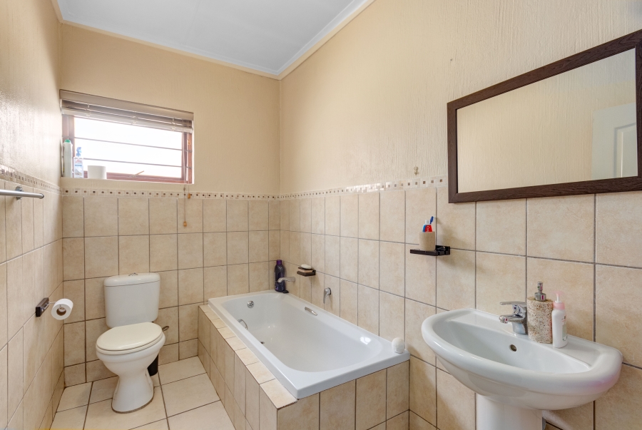 3 Bedroom Property for Sale in North Riding Gauteng