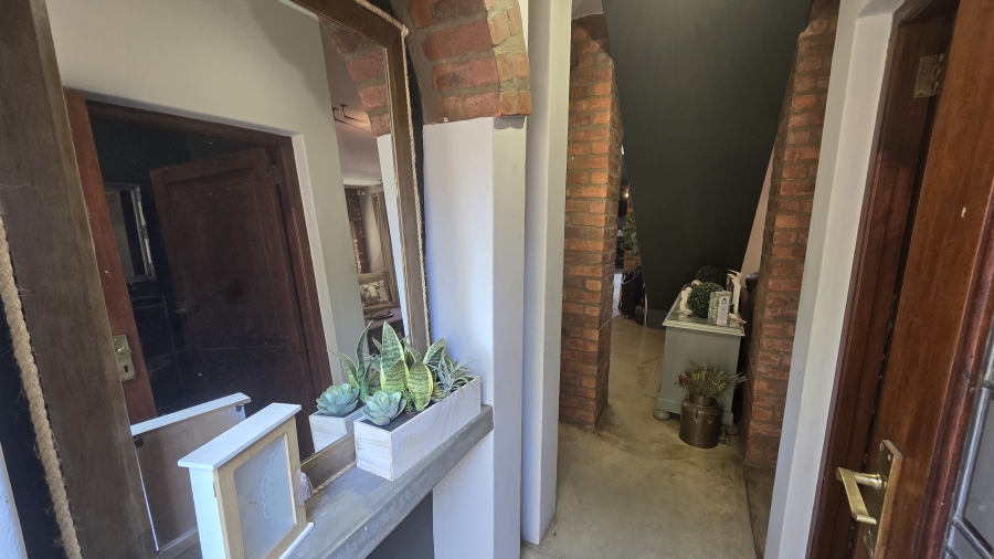 3 Bedroom Property for Sale in Garsfontein Gauteng