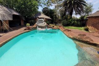 4 Bedroom Property for Sale in Brackendowns Gauteng