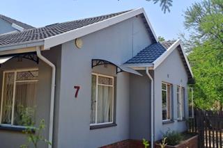 5 Bedroom Property for Sale in Brackendowns Gauteng