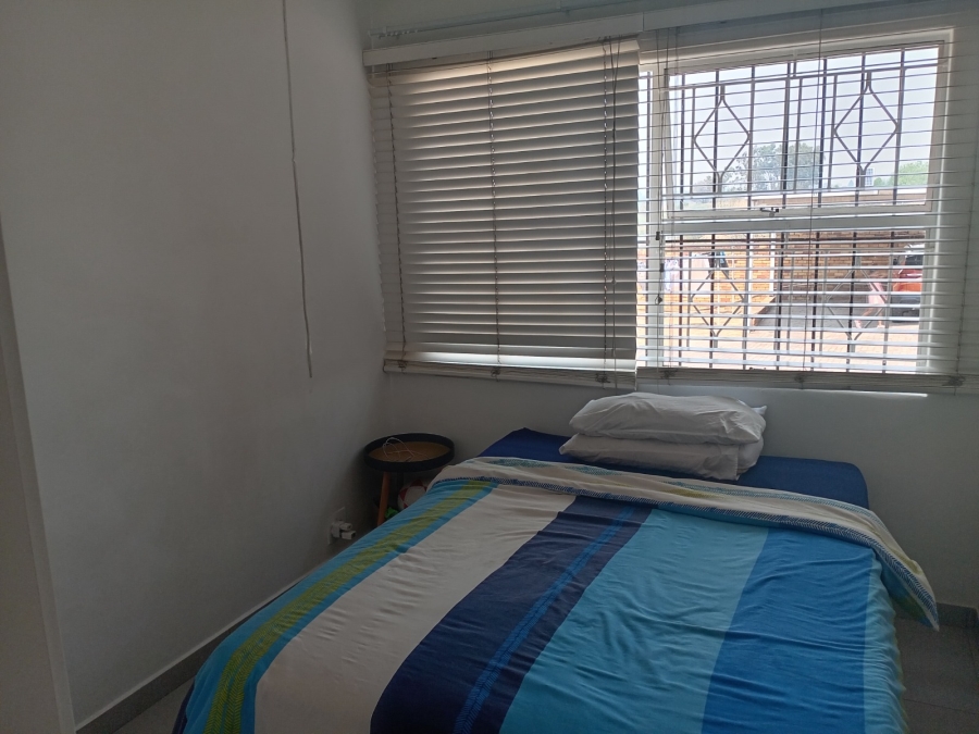 2 Bedroom Property for Sale in Buccleuch Gauteng