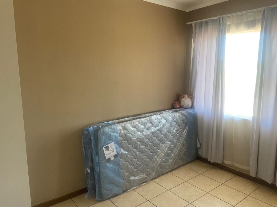 2 Bedroom Property for Sale in Buccleuch Gauteng