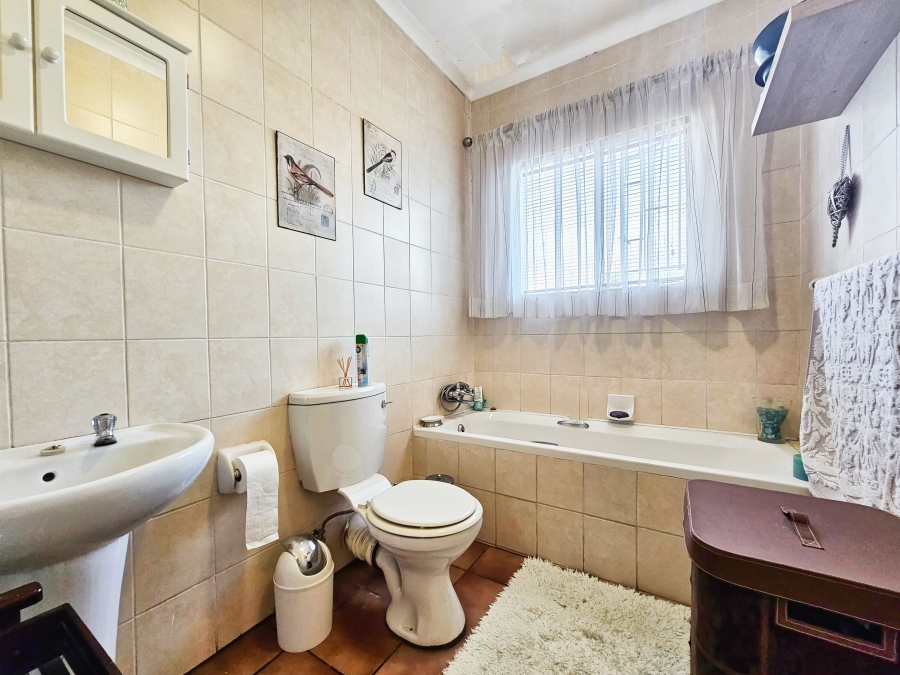 3 Bedroom Property for Sale in Boskruin Gauteng