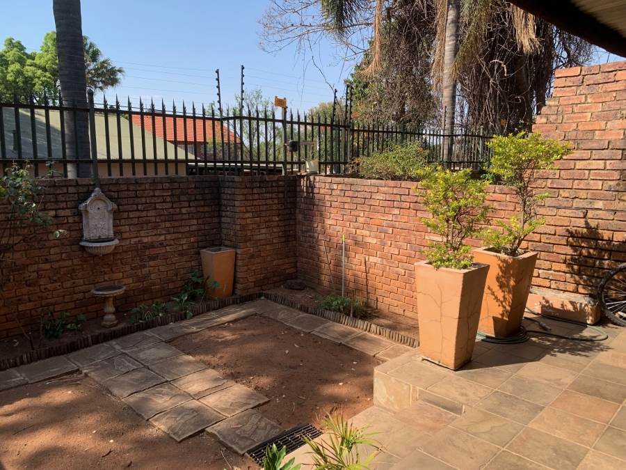 To Let 3 Bedroom Property for Rent in Silverton Gauteng