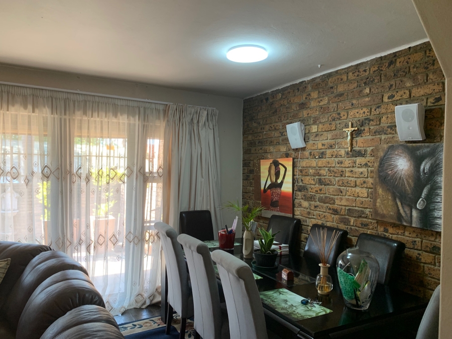 To Let 3 Bedroom Property for Rent in Silverton Gauteng