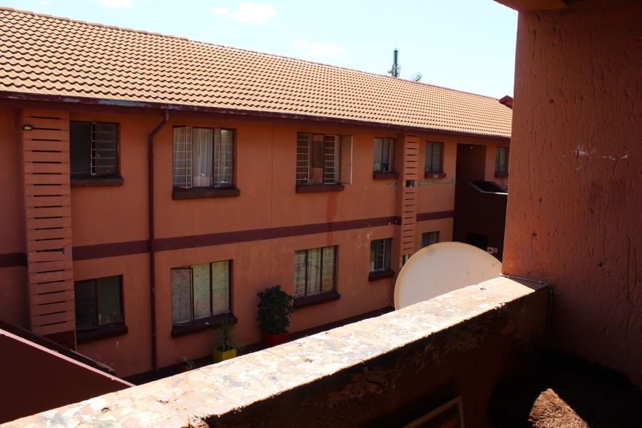 2 Bedroom Property for Sale in Jan Niemand Park Gauteng