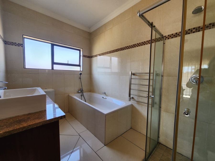 4 Bedroom Property for Sale in Eligwa Estate Gauteng