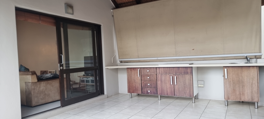 2 Bedroom Property for Sale in Witkoppen Gauteng