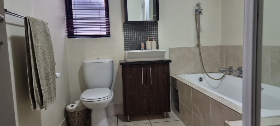 2 Bedroom Property for Sale in Witkoppen Gauteng