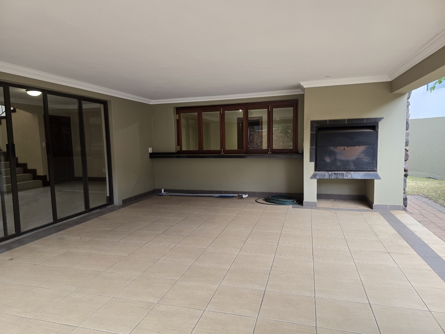 To Let 5 Bedroom Property for Rent in Kyalami Crest Estate Gauteng