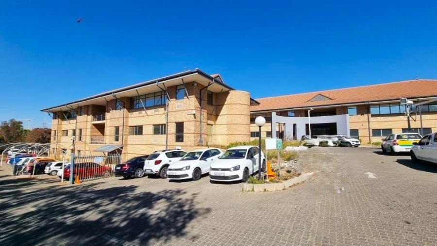 To Let commercial Property for Rent in Vorna Valley Gauteng