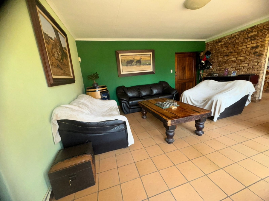 5 Bedroom Property for Sale in Sterkfontein A H Gauteng